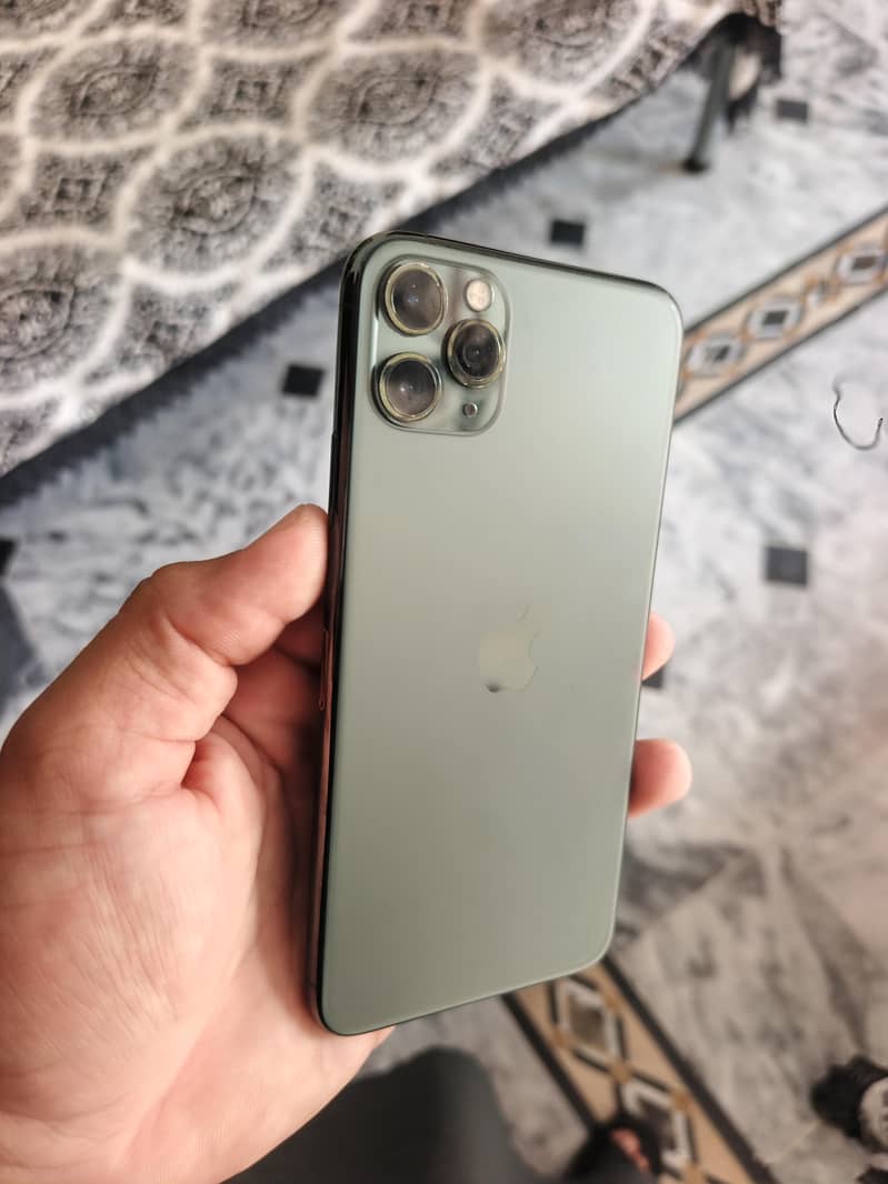 Apple iPhone 11 Pro Max 6