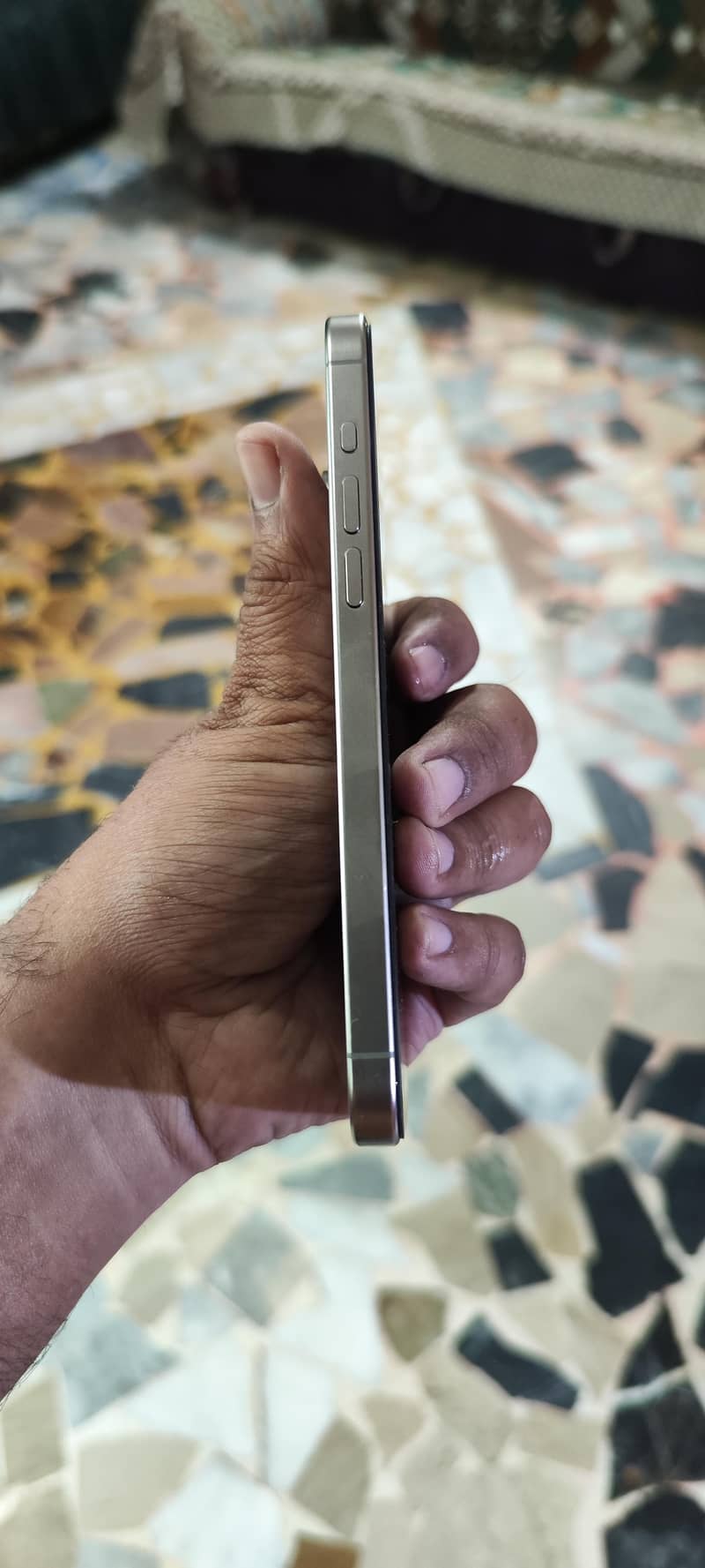 Apple iPhone 15 Pro Max 4