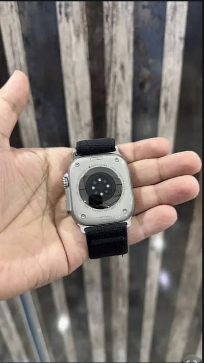 Apple watch Ultra 1 49mm 100 health condition 10/9 with complete box