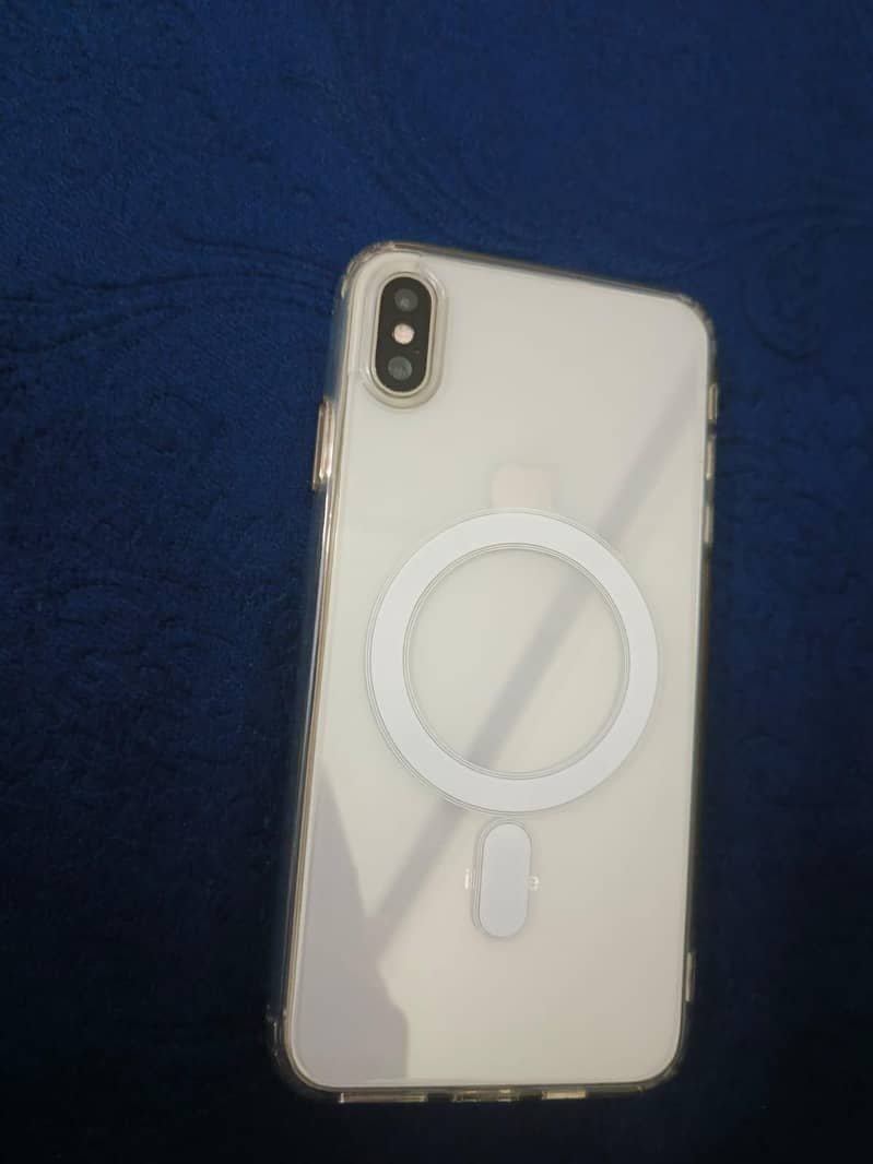 Apple iPhone XS Max 2