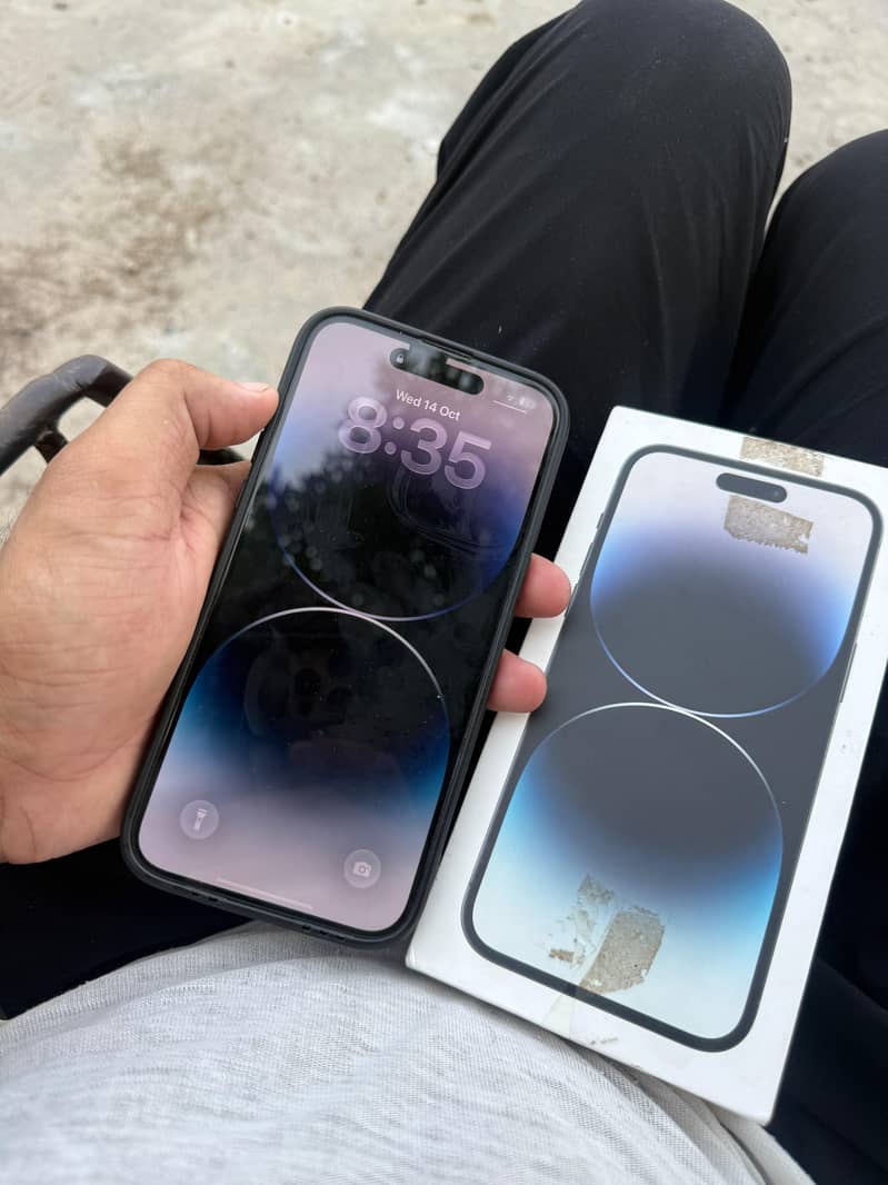 Apple iPhone 14 Pro Max 1