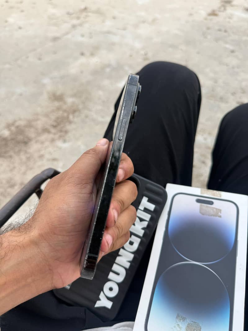 Apple iPhone 14 Pro Max 4
