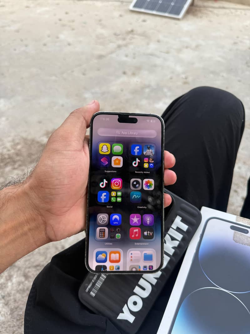 Apple iPhone 14 Pro Max 8