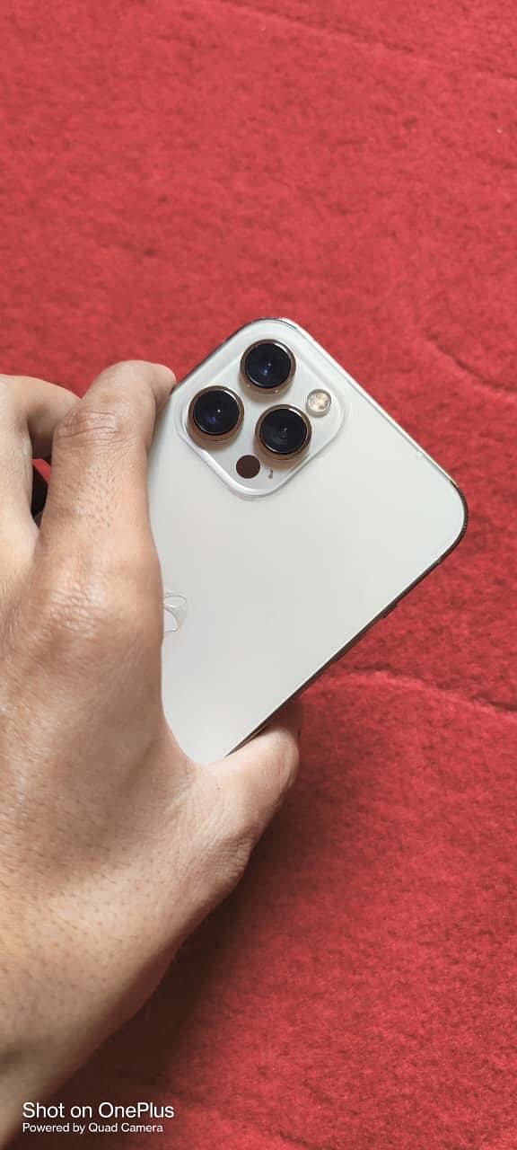 Apple iPhone 12 Pro Max 5