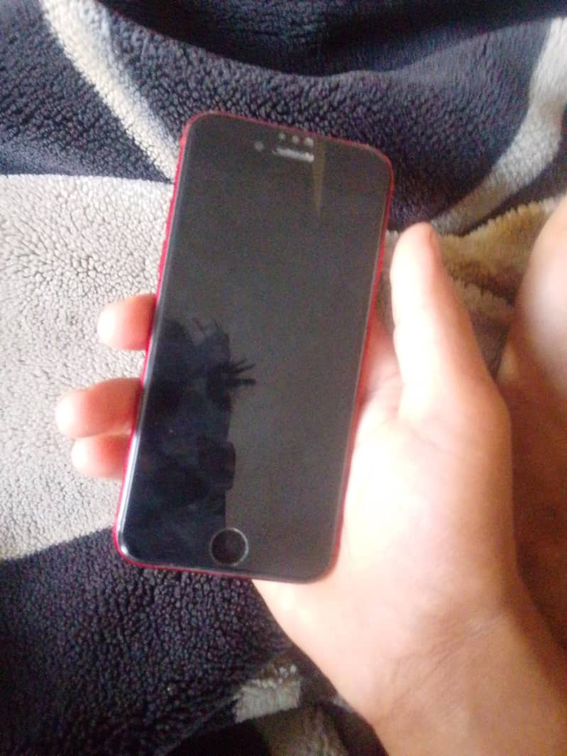 Apple iPhone 8 1