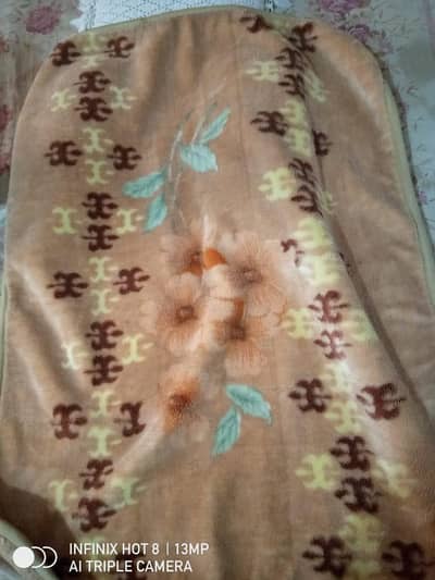 pillow set nd blanket call on 0335 1332456