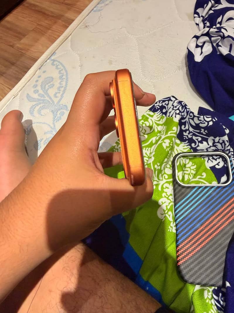 Apple iphone 17Pro 3