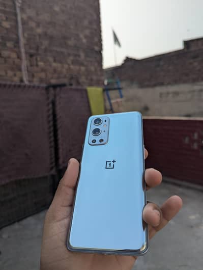 One Plus 9 Pro phone ka kutch be change ni ha super smooth phone ha