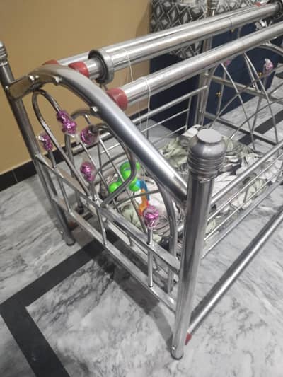 Baby swing for sell