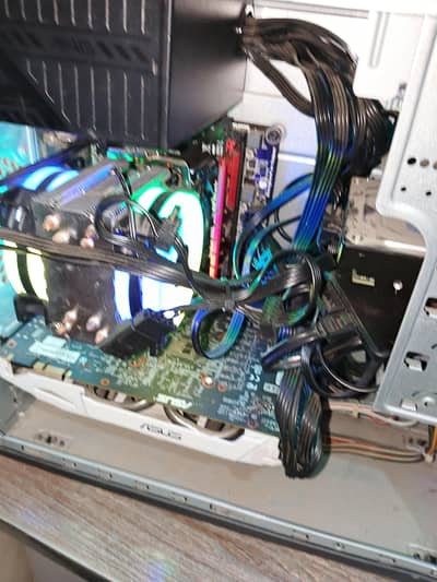 gaming pc for sale 8 gb graphic card nvidia hhd 500 ssd 250 i7 gene 4