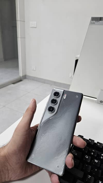 Tecno CAMON 40 Pro