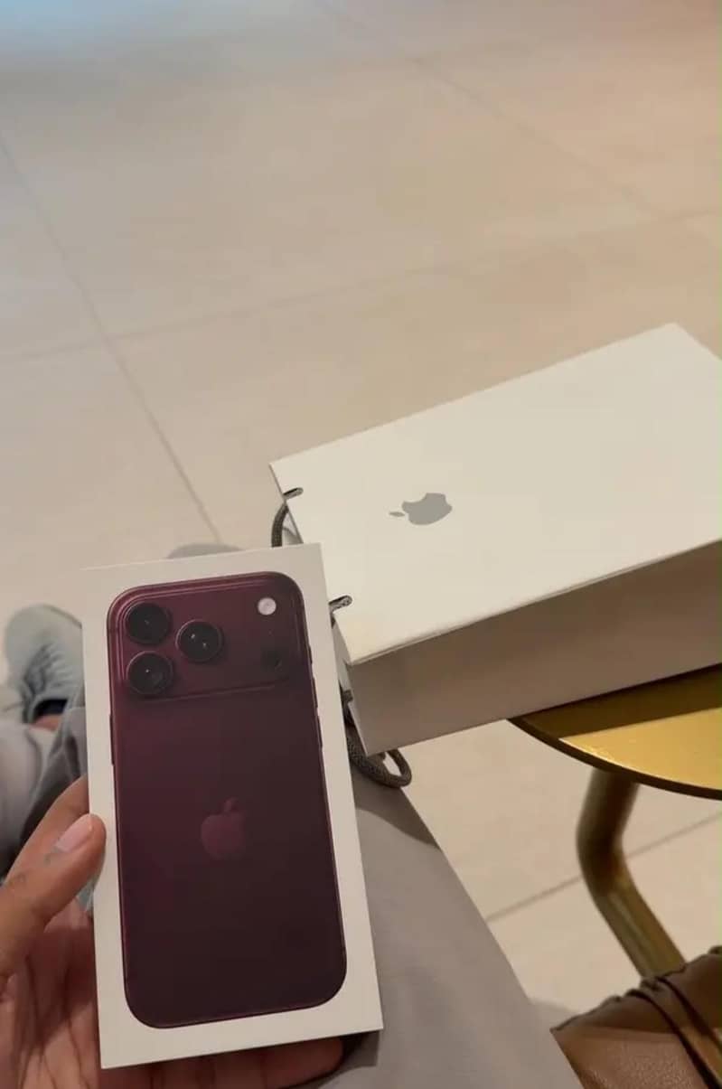 Apple iPhone 18 Pro Max 1