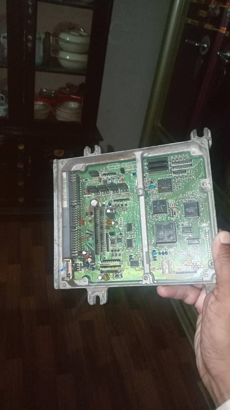 p08 ecu 1
