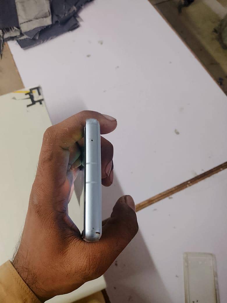 Google Pixel 7a 5