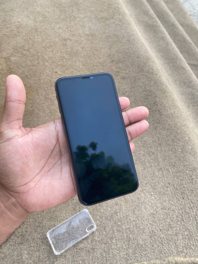 Apple iPhone XS 3