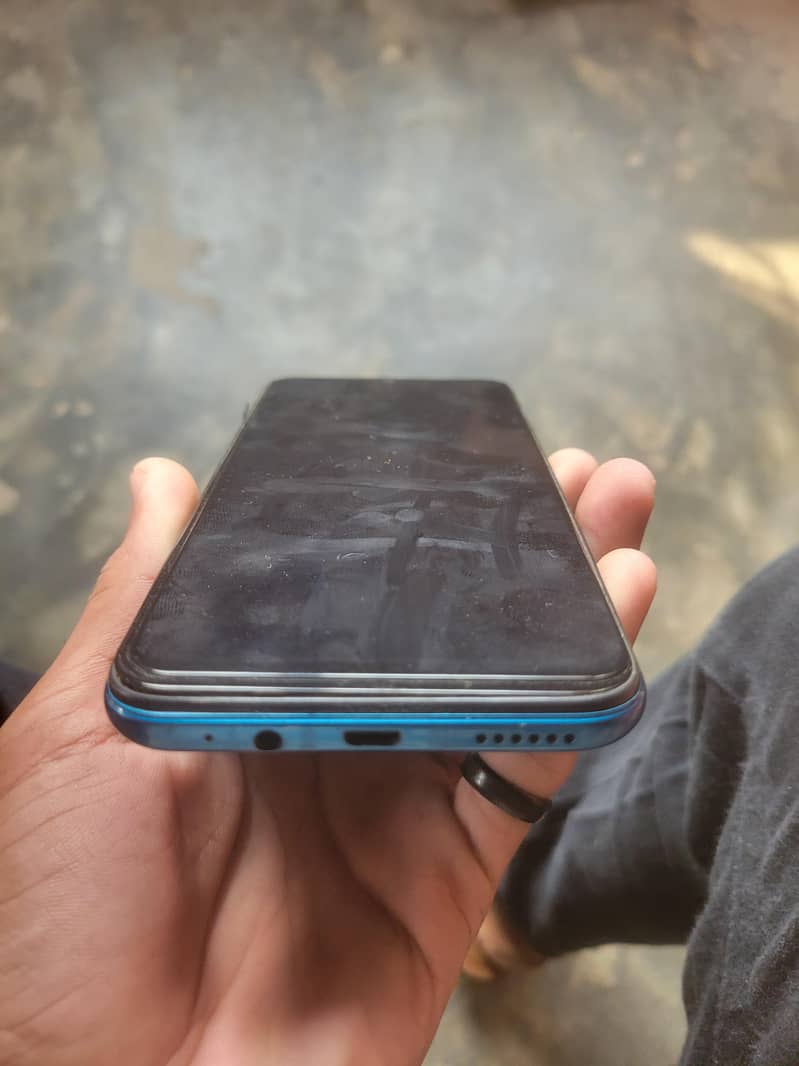 acha mobile hai 1
