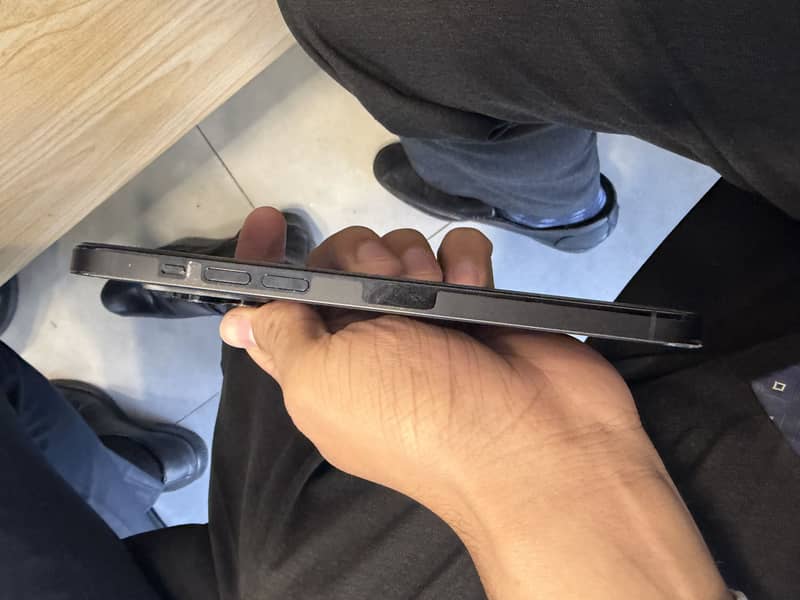 Apple iPhone 14 Pro Max 1