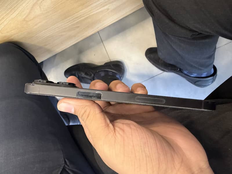 Apple iPhone 14 Pro Max 3