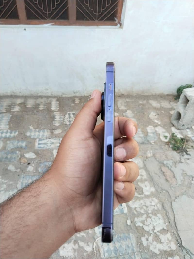 Apple iPhone 14 Pro Max 2