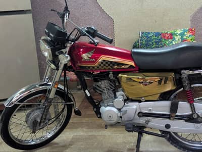 Honda CG125 special edition Gold color