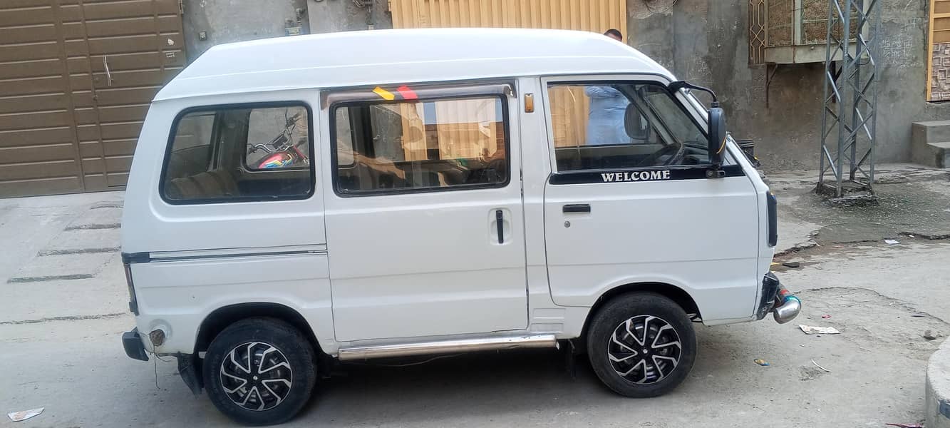 Suzuki bolan 11
