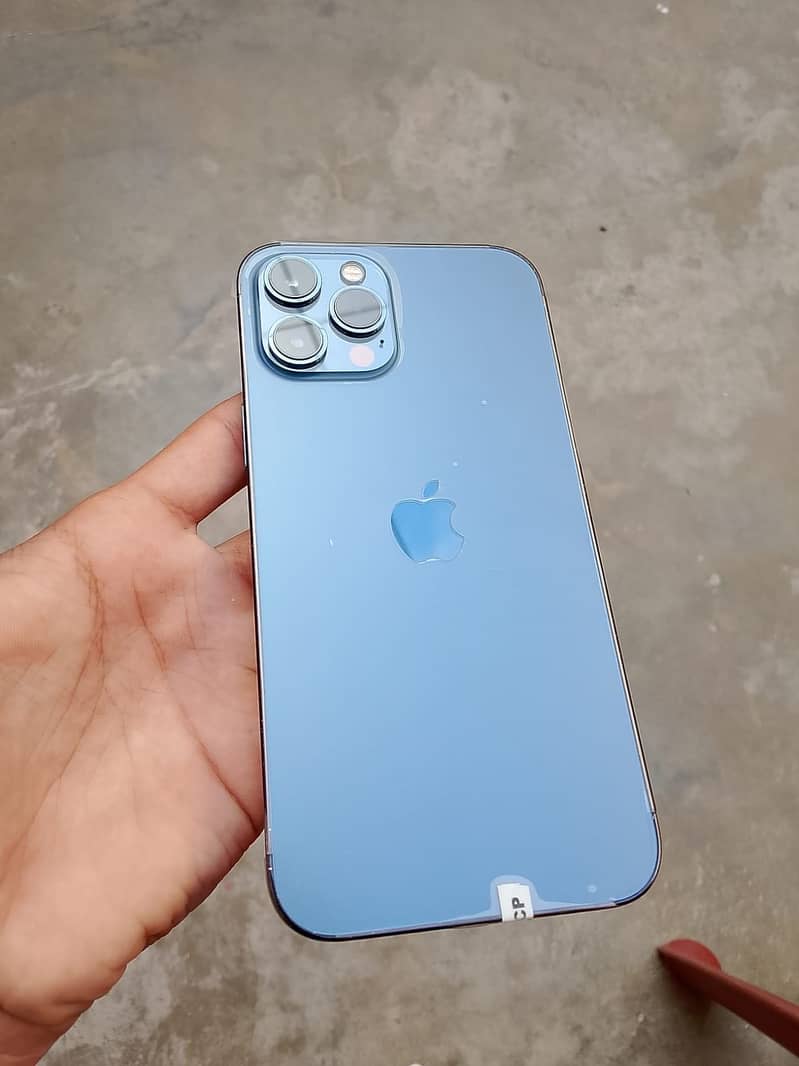 Apple iPhone 12 Pro Max 4