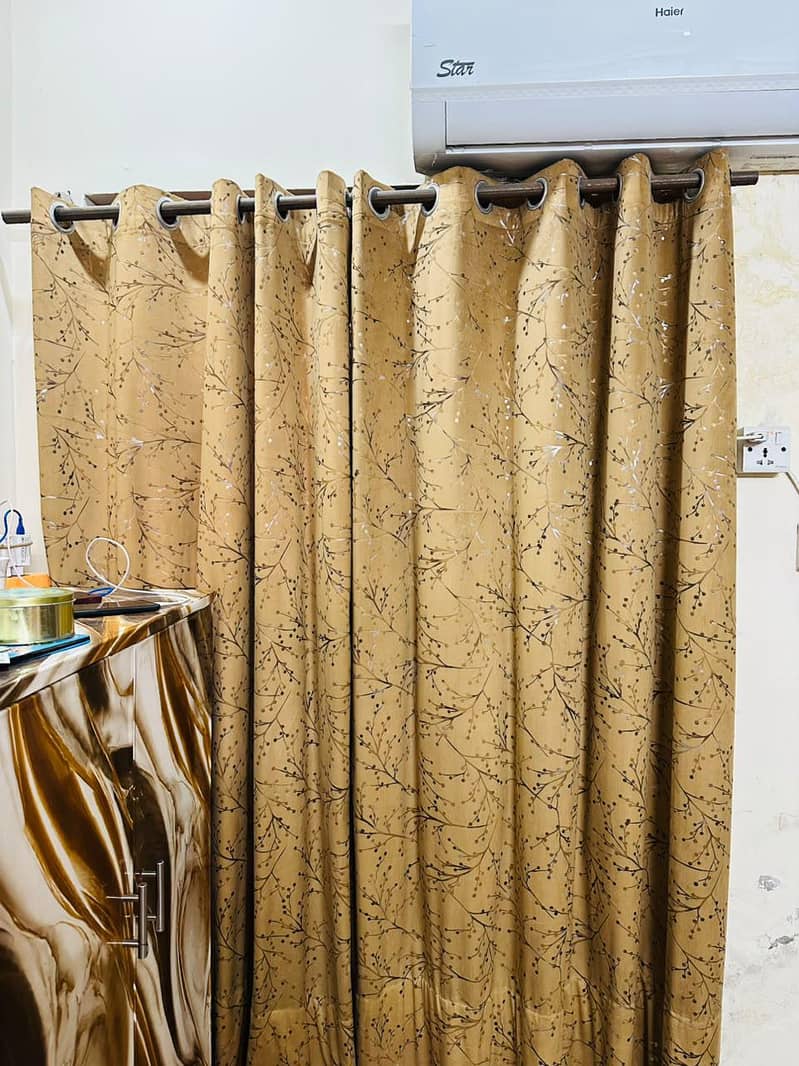 curtains 0