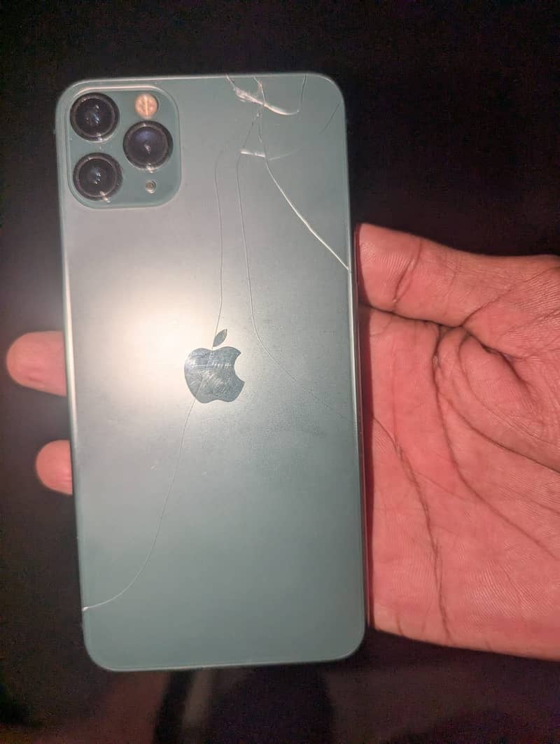 Apple iPhone 11 Pro Max 7