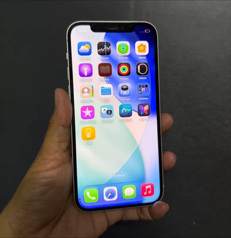 Apple iPhone 12 3