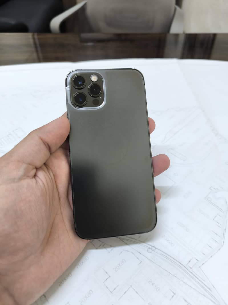 Iphone 12 pro 1