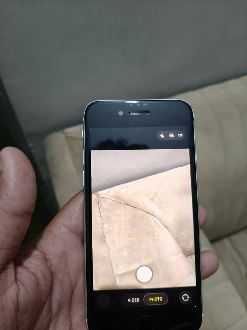 Apple iPhone SE 0