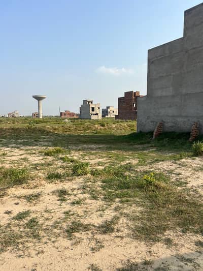 URGENT 5 MARLA POLT SALE IN NEW LAHORE CITY