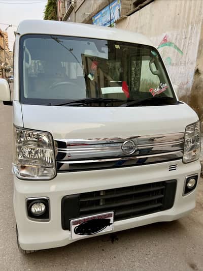 Nissan Clipper 2022