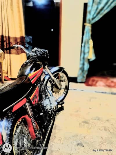 Honda CG 125 model 2010 for urgent sale
