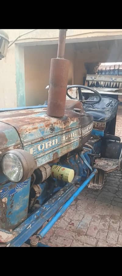 Ford 4000