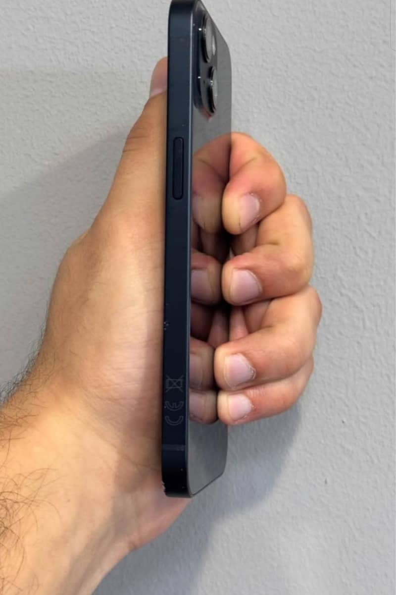 Apple iPhone 13 3
