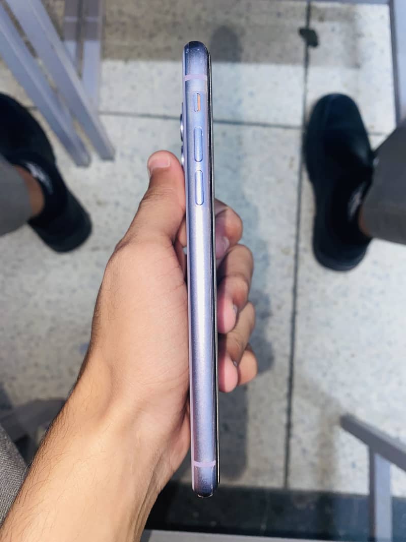 Apple iPhone 11 2