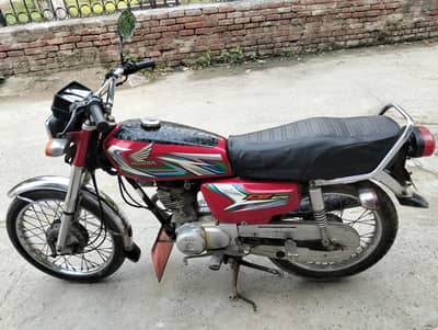 HONDA CG 125 USED BUT IN GOOD CONDITION