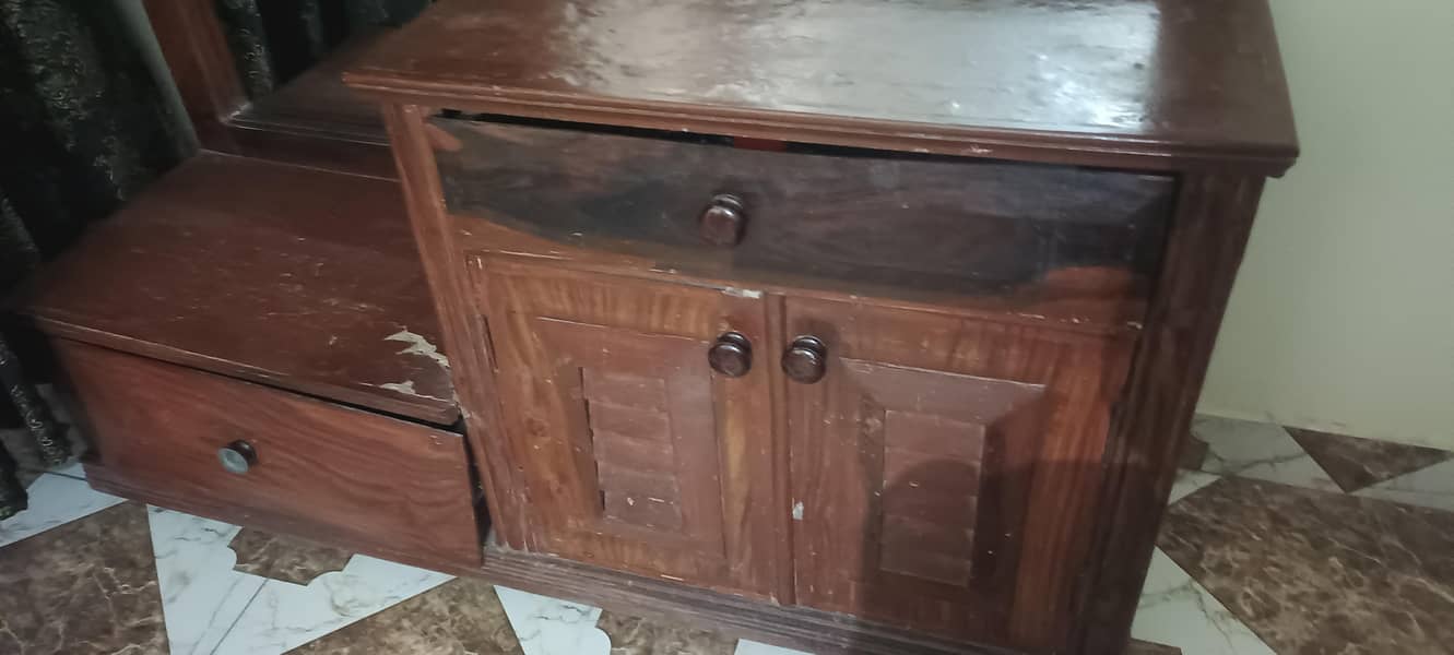 Dressing Table 2