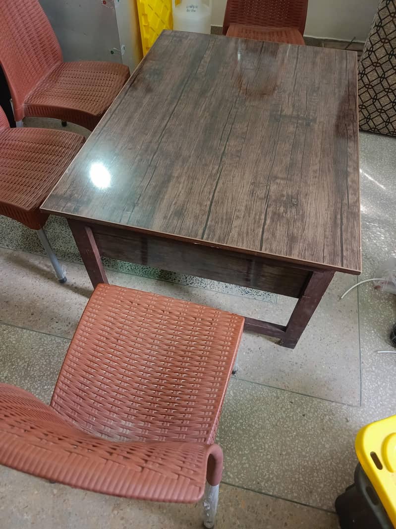 Table with Bookshelf 2