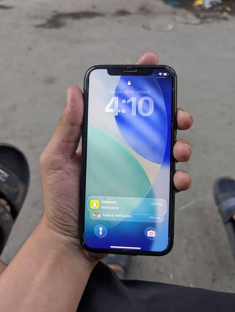 Apple iPhone 11 Pro 2