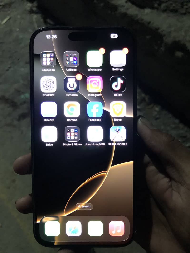 Apple iPhone 16 Pro Max 3