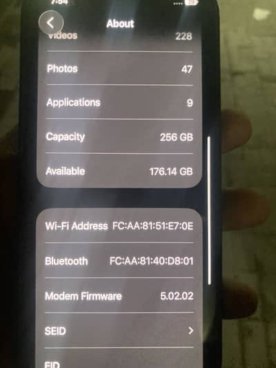 Apple iPhone 13