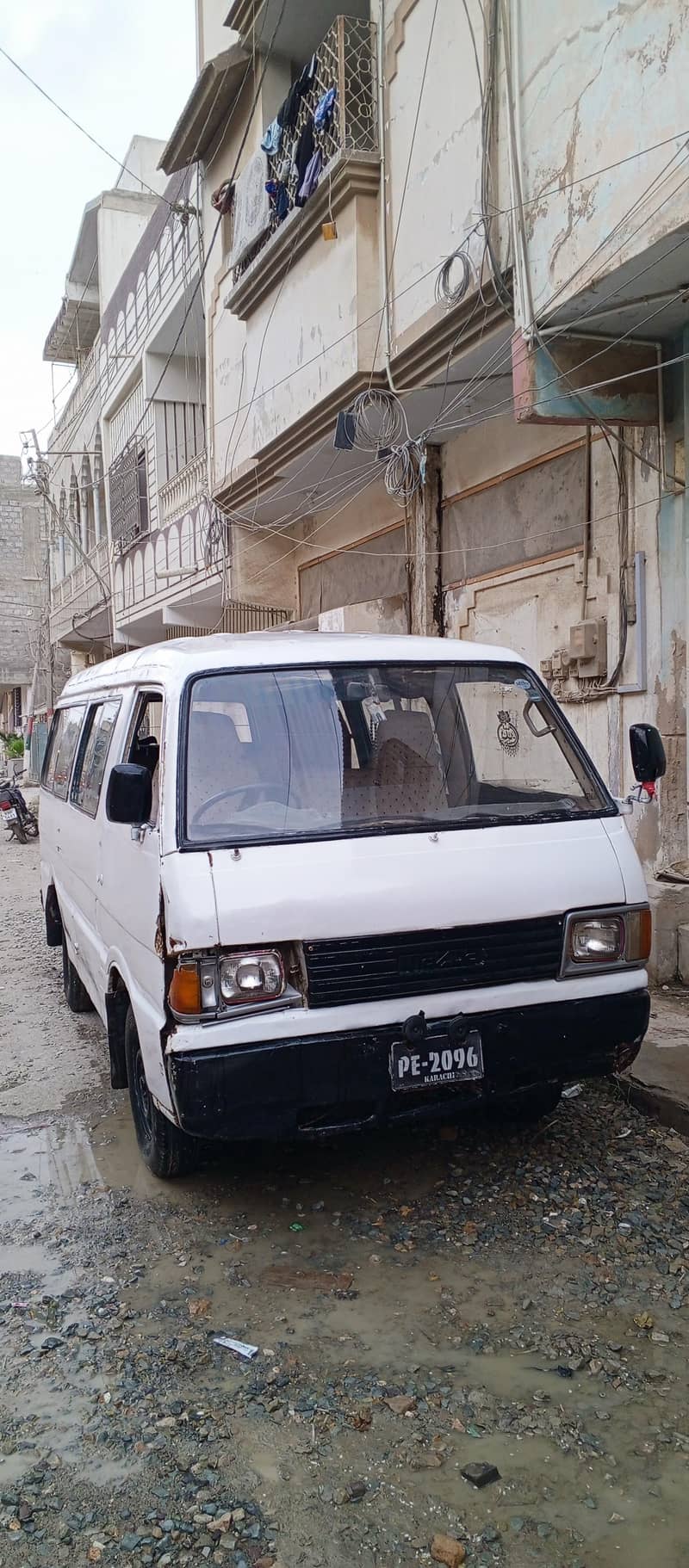 Mazda e2200 5