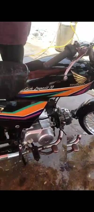 Honda CD 70 CC model 2011 for urgent sale