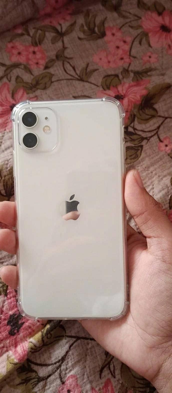 Apple iPhone 11 3