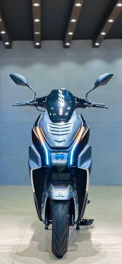 Eveon scooty Male & female scooty All brands available