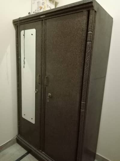 2 door metal almirah