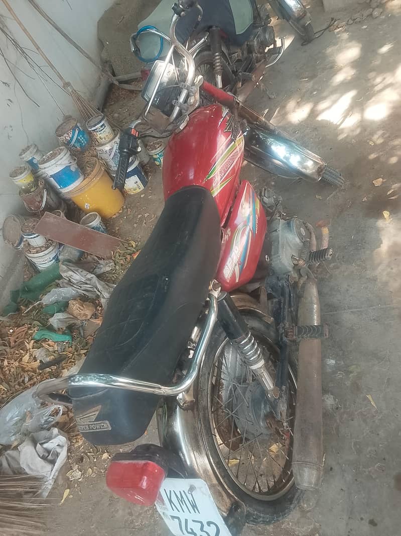 سیل کر رہا ہوں 03362530560 1