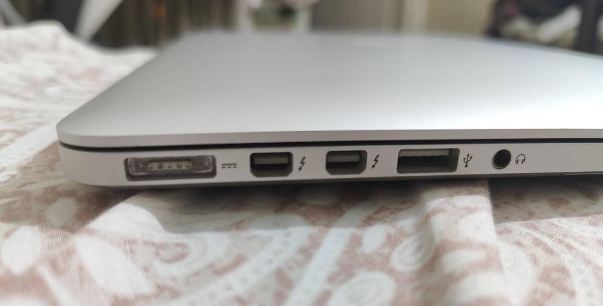 Apple MacBook pro 15' (2014) 5